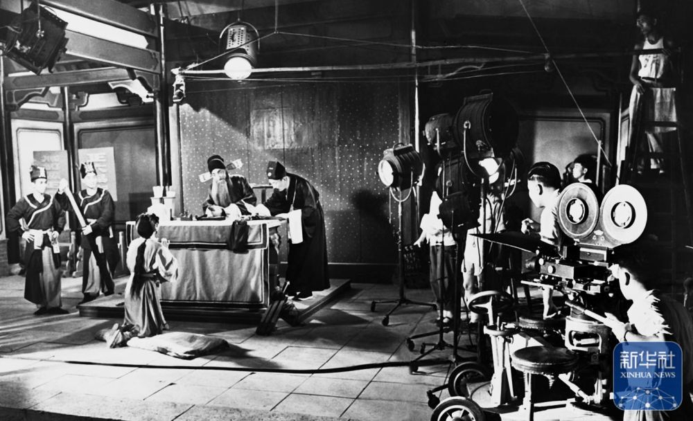 
北京安定医院黄牛代挂号电话票贩子号贩子网上预约挂号,住院检查加快,国社之镜·世纪光影｜这些新华社照片，珍藏了一代代人的文化记忆