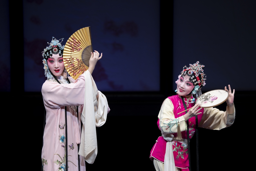 
成都华西医院黄牛代挂号电话票贩子号贩子网上预约挂号,住院检查加快,文化中国行｜舞台上来了5位“杜丽娘”，82岁的她赢得满堂彩