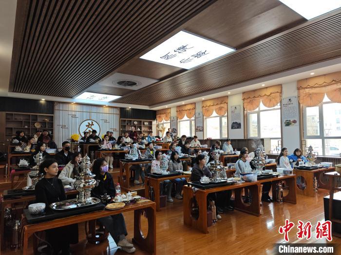 
广州医科大学附属第二医院黄牛代挂号电话票贩子号贩子网上预约挂号,住院检查加快,不以万里为遥：两岸青年开启一场跨越山海的“青春对话”