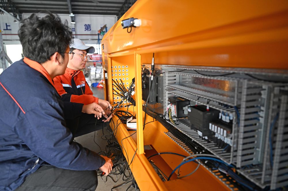 
长春吉大二院黄牛代挂号电话票贩子号贩子网上预约挂号,住院检查加快,民营经济“小”与“大”｜专精特新，小行业潜藏“大能量”