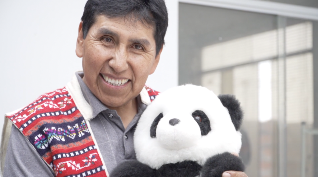 天津肿瘤医院黄牛代挂号电话票贩子号贩子网上预约挂号,住院检查加快,天涯若比邻:秘鲁“羊驼大叔”的进博情缘