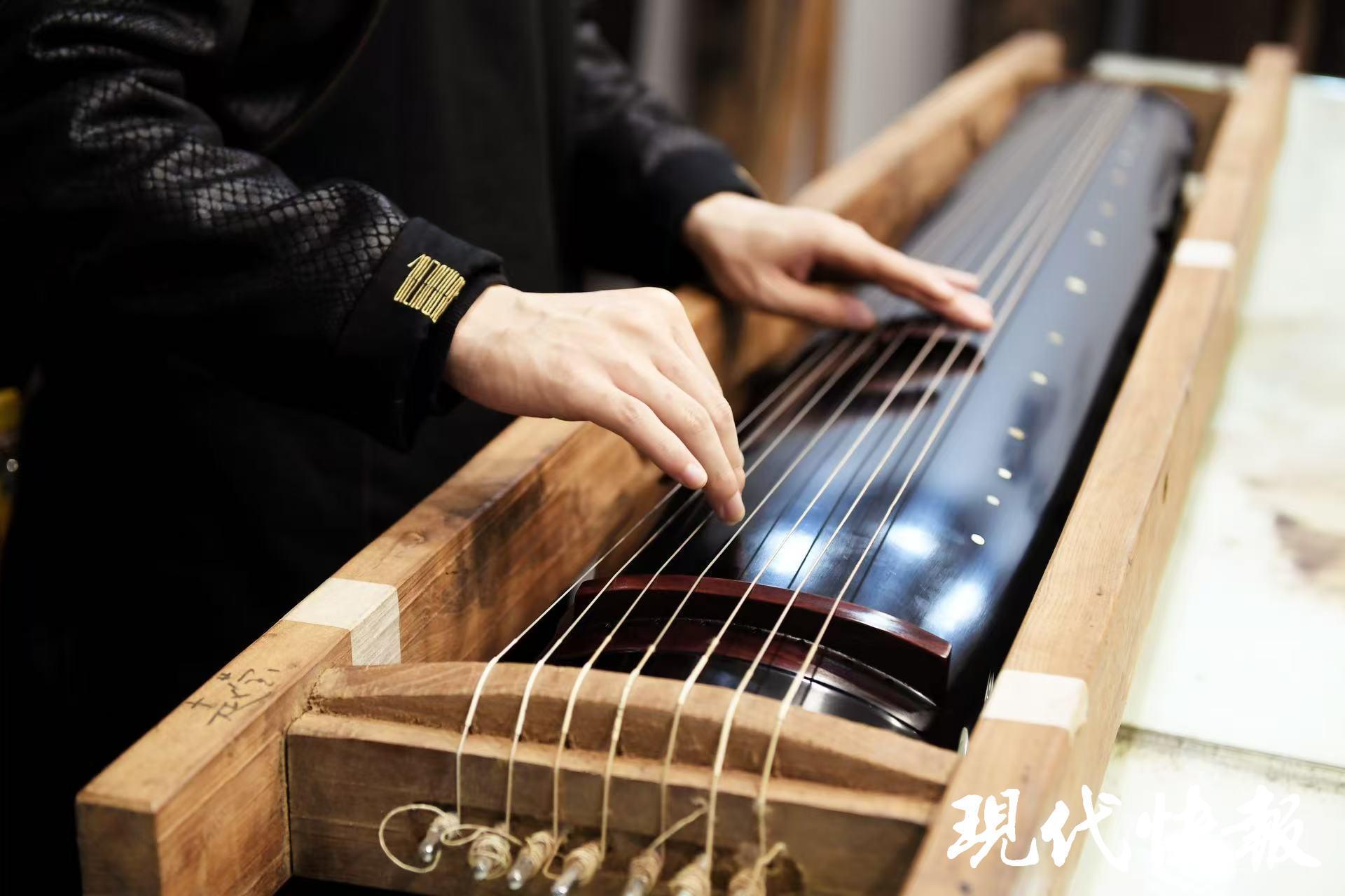 
北京大学第三医院黄牛代挂号电话票贩子号贩子网上预约挂号,住院检查加快,文化中国行·新文化“兴”青年｜一斧一凿，木头里传来高山流水