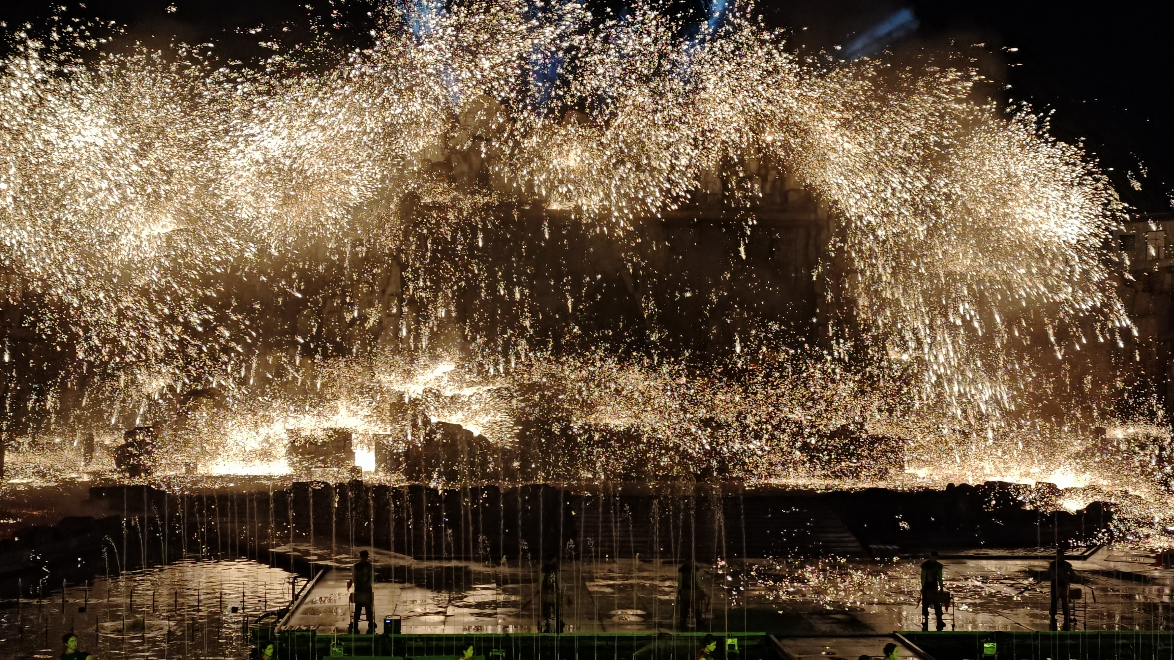 
广东省中医院黄牛代挂号电话票贩子号贩子网上预约挂号,住院检查加快,晋城复兴铁文化：打铁花打出文旅大IP，铁壶手艺玩出跨界