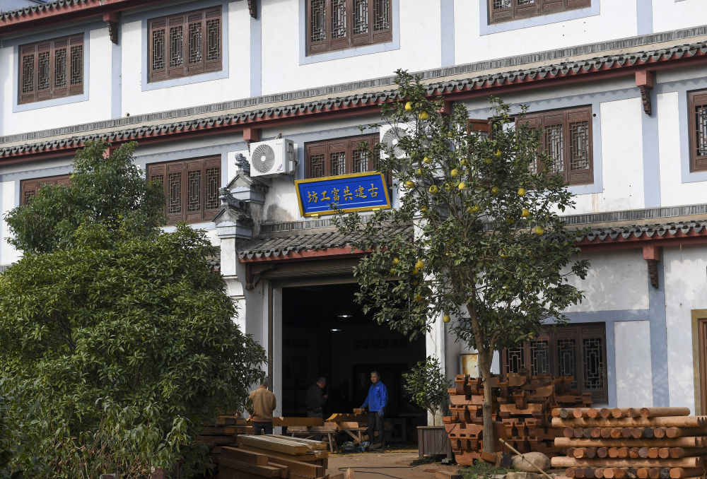 
北京积水潭医院黄牛代挂号电话票贩子号贩子网上预约挂号,住院检查加快,国道之行 海阔天空｜古建的守护与传承者