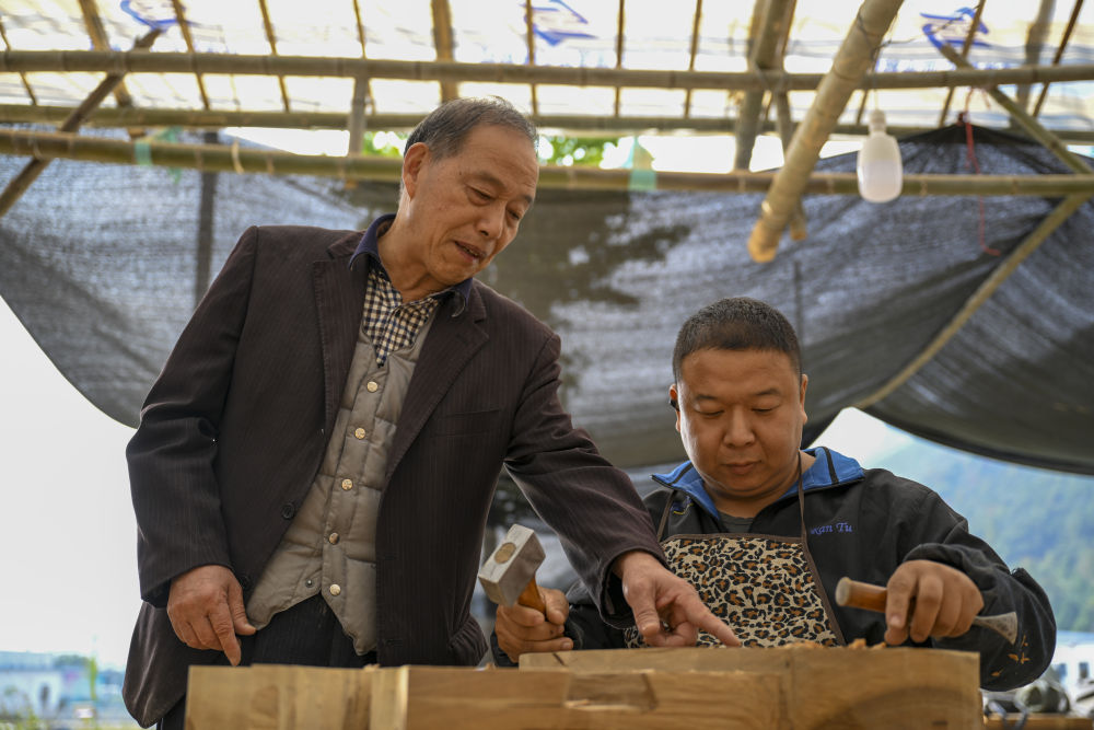 
北京积水潭医院黄牛代挂号电话票贩子号贩子网上预约挂号,住院检查加快,国道之行 海阔天空｜古建的守护与传承者