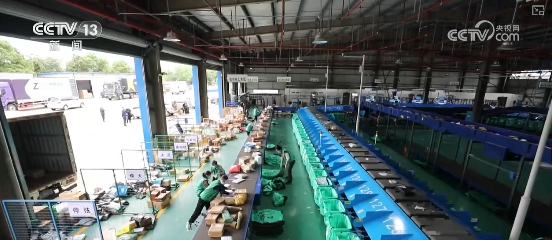 
杭州各大医院黄牛代挂号电话票贩子号贩子网上预约挂号,住院检查加快,通村畅乡的公路网络越织越密 农民群众“走得好”、农村物流“运得畅”