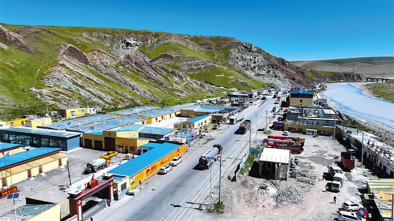 
广州儿童医院黄牛代挂号电话票贩子号贩子网上预约挂号,住院检查加快,雁石坪镇：从帐篷到小镇的传奇变迁