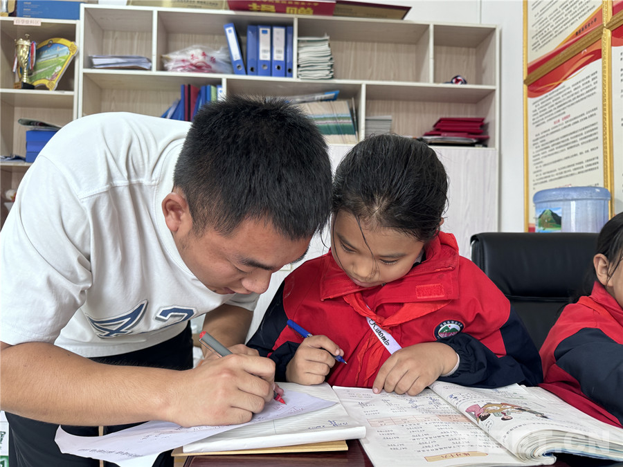 
上海肿瘤医院黄牛代挂号电话票贩子号贩子网上预约挂号,住院检查加快,从黄河之滨到莲花秘境 他们的支教生活这么过！