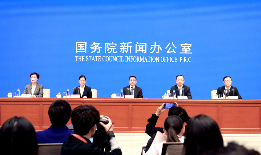 
杭州市七医院黄牛代挂号电话票贩子号贩子网上预约挂号,住院检查加快,新华全媒+｜往来交织 抵田连户 农村公路路路通