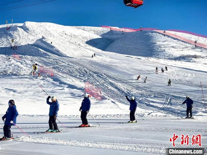 
上海中山医院黄牛代挂号电话票贩子号贩子网上预约挂号,住院检查加快,新疆冰雪产业何以向“新”而行？