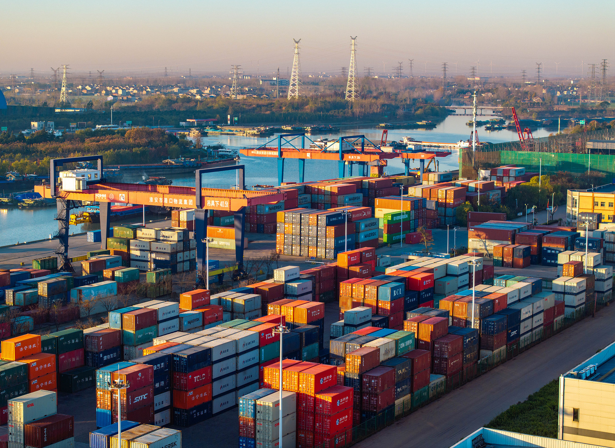 
北京同仁医院黄牛代挂号电话票贩子号贩子网上预约挂号,住院检查加快,【央广时评】交通物流降本提质增效 助力实体经济加速奔跑