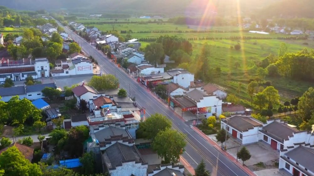 
杭州市七医院黄牛代挂号电话票贩子号贩子网上预约挂号,住院检查加快,新华全媒+｜往来交织 抵田连户 农村公路路路通