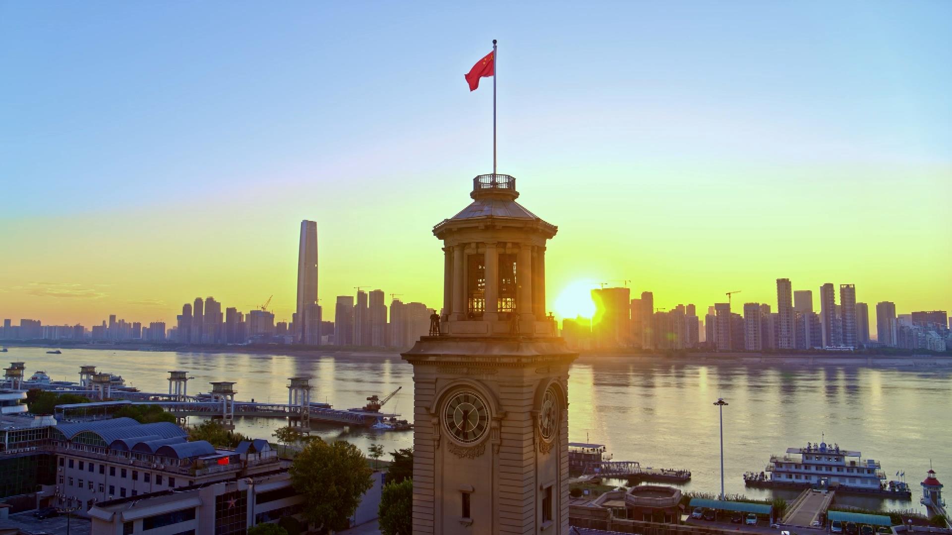 
成都华西医院黄牛代挂号电话票贩子号贩子网上预约挂号,住院检查加快,时政微视频丨瞰湖北