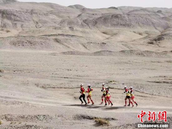 
南京各大医院黄牛代挂号电话票贩子号贩子网上预约挂号,住院检查加快,【湾区青年说】香港青年爱跑戈壁赛 “身兼多业”助力深港融合