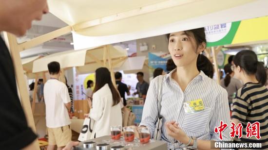 
南京各大医院黄牛代挂号电话票贩子号贩子网上预约挂号,住院检查加快,【湾区青年说】香港青年爱跑戈壁赛 “身兼多业”助力深港融合