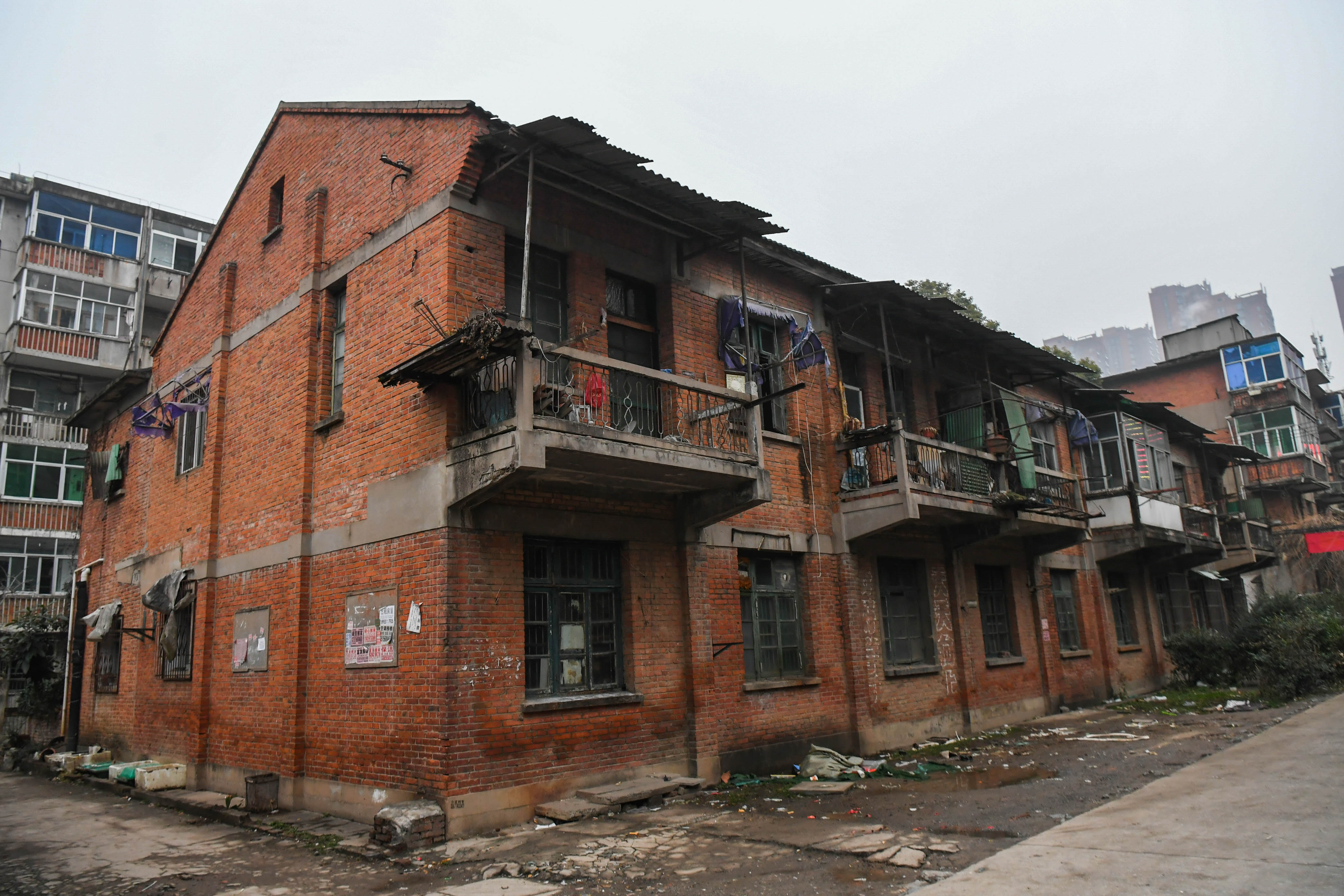 
南京市儿童医院黄牛号贩子代挂号电话19529951159高质量发展调研行丨从一个老旧小区改造，看城市治理如何“绣花”