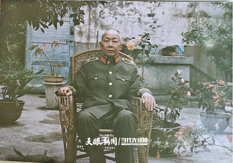 
广州中医院黄牛代挂号电话票贩子号贩子网上预约挂号,住院检查加快,“90后”对话“90后”①｜“红飘带”里忆英雄：残留在身体里的无声勋章