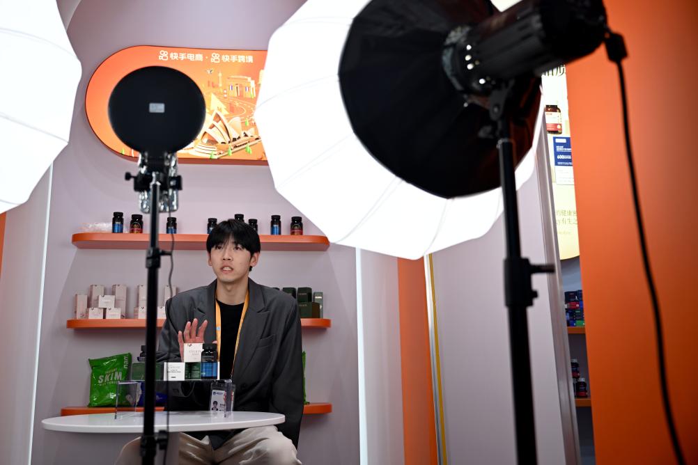 
中山大学孙逸仙纪念医院黄牛代挂号电话票贩子号贩子网上预约挂号,住院检查加快,从中央经济工作会议听“新”意丨新格局蕴藏新活力