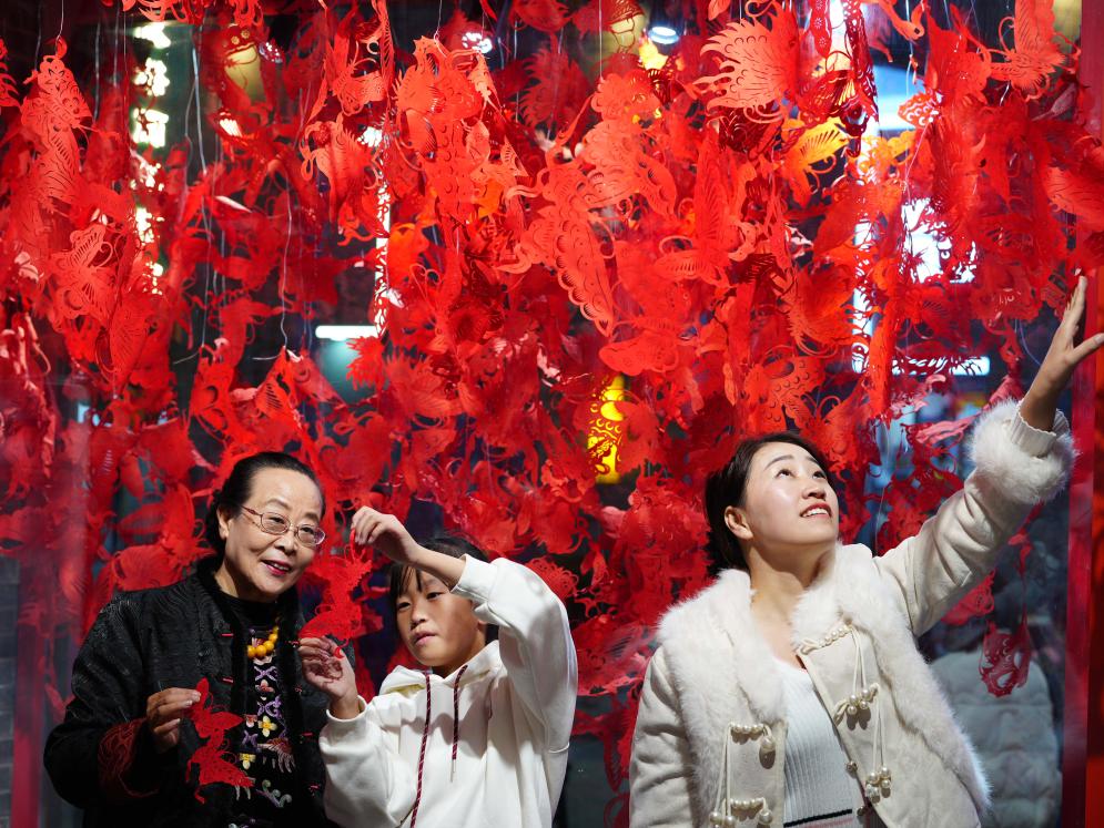 
上海儿童医学中心黄牛代挂号电话票贩子号贩子网上预约挂号,住院检查加快,中央经济工作会议听“新”意丨新消费带动新模式