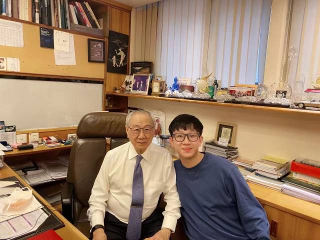 
南京各大医院黄牛代挂号电话票贩子号贩子网上预约挂号,住院检查加快,生于1999：“回归宝宝”湾区逐梦｜南方深读