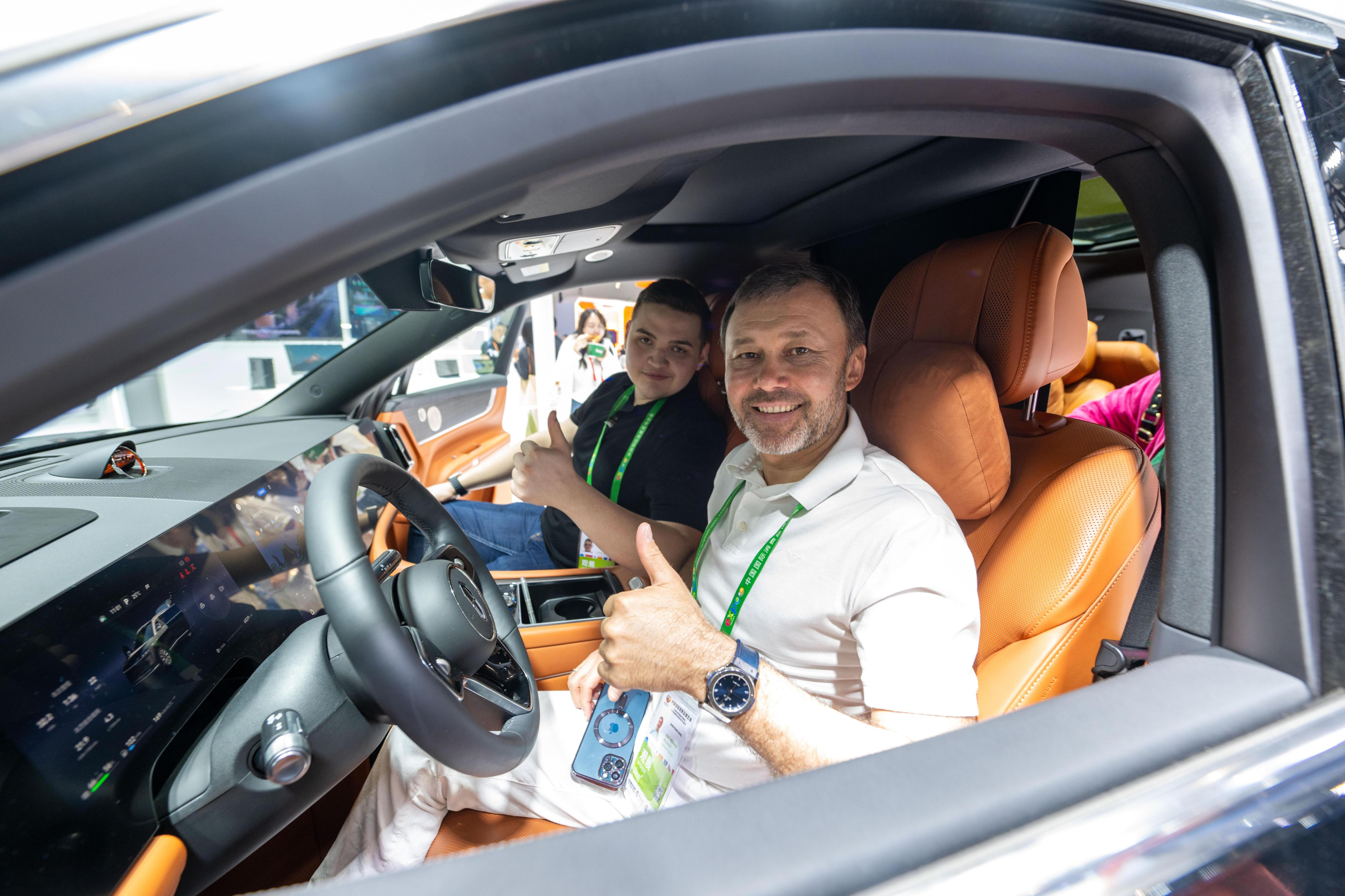 
北京安定医院黄牛代挂号电话票贩子号贩子网上预约挂号,住院检查加快,一节新能源电池的寻“绿”之旅