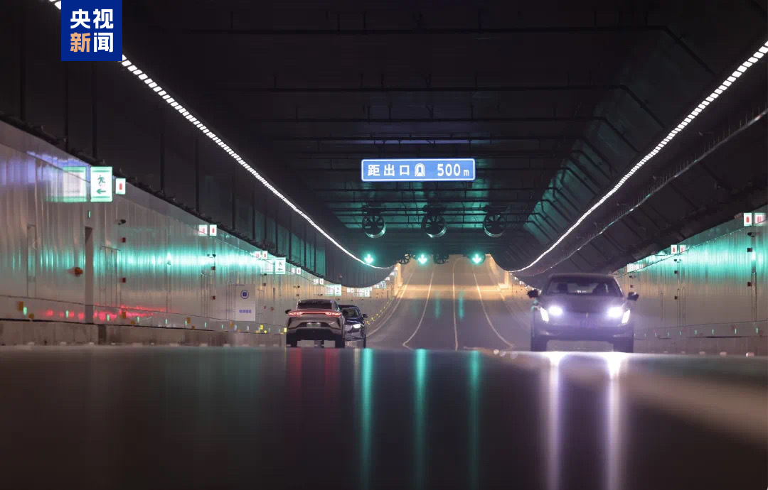 
杭州市人民医院黄牛代挂号电话票贩子号贩子网上预约挂号,住院检查加快,快来体验开车穿湖！国内最长干线公路湖底隧道正式通车