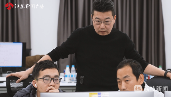 广州儿童医院黄牛代挂号电话票贩子号贩子网上预约挂号,住院检查加快,深夜值班室 | 守“望”:深夜的宇宙级浪漫,是他们每天的日常