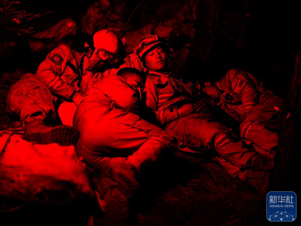 
上海精神卫生中心黄牛代挂号电话票贩子号贩子网上预约挂号,住院检查加快,我的光影故事2024｜火场硬汉