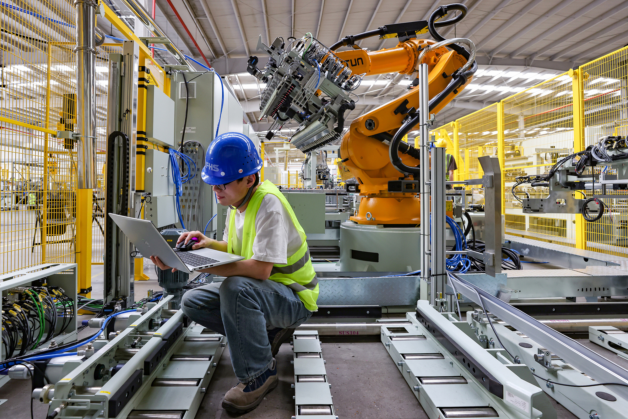 
北京八大处整形医院黄牛代挂号电话票贩子号贩子网上预约挂号,住院检查加快,厚植新质生产力优势 推动经济发展攀高向新