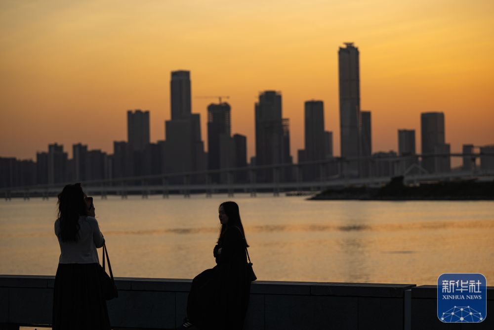 
中国中医科学院眼科医院黄牛代挂号电话票贩子号贩子网上预约挂号,住院检查加快,澳门回归祖国25周年｜澳门：古今相融 风华正茂