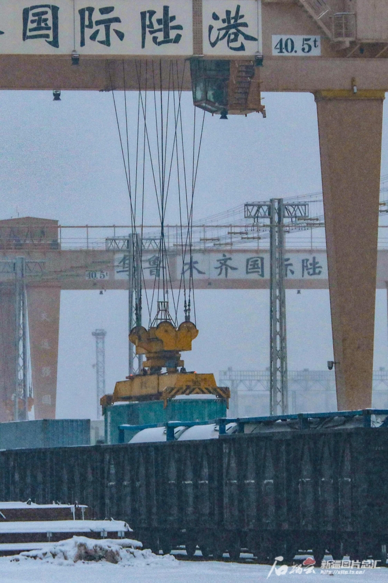 
南京各大医院黄牛代挂号电话票贩子号贩子网上预约挂号,住院检查加快,风雪无阻 乌鲁木齐国际陆港区人流物流畅行