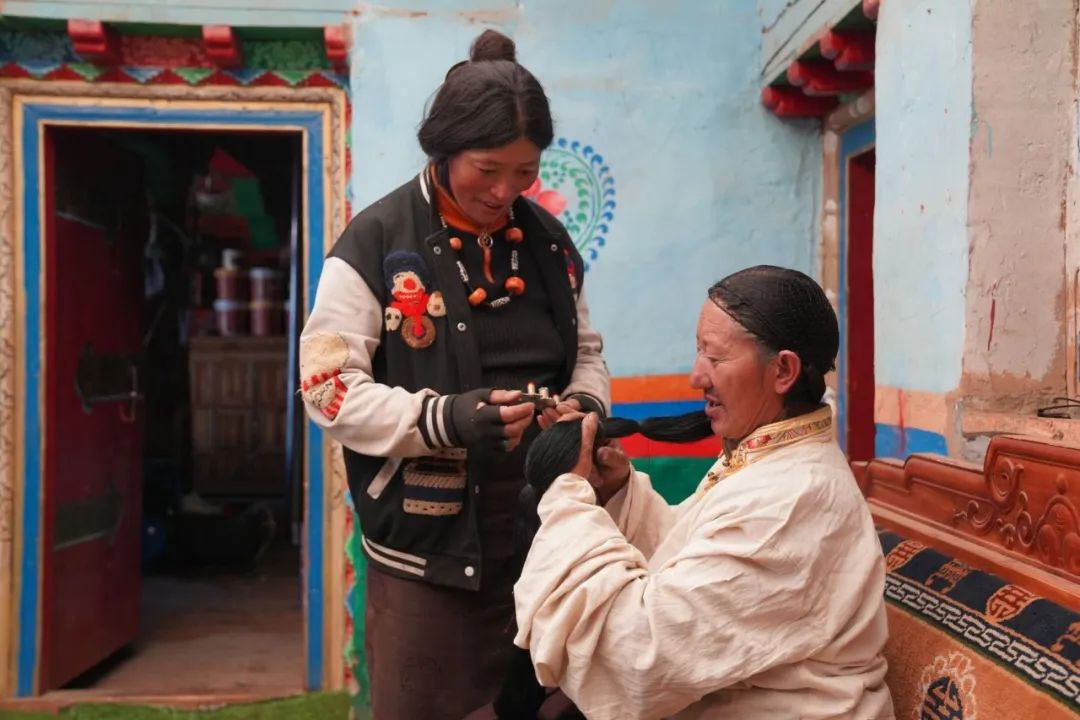 南京市口腔医院黄牛代挂号电话票贩子号贩子网上预约挂号,住院检查加快,看非遗嘎木卓舞 感受传统文化魅力