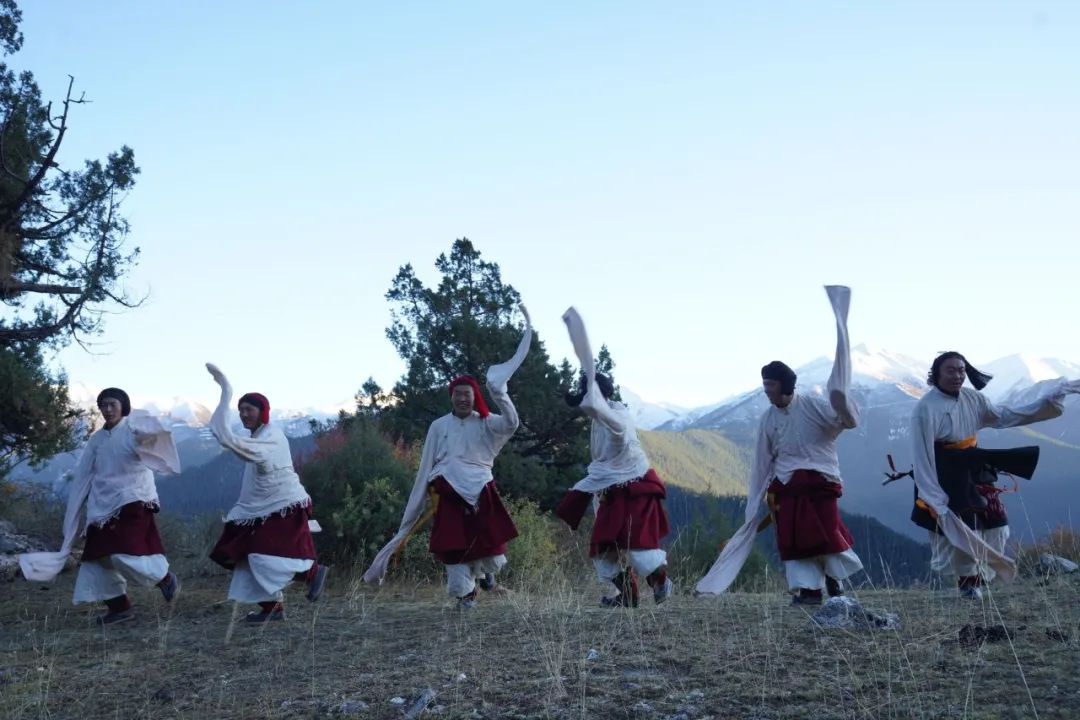 
南京市口腔医院黄牛代挂号电话票贩子号贩子网上预约挂号,住院检查加快,看非遗嘎木卓舞 感受传统文化魅力