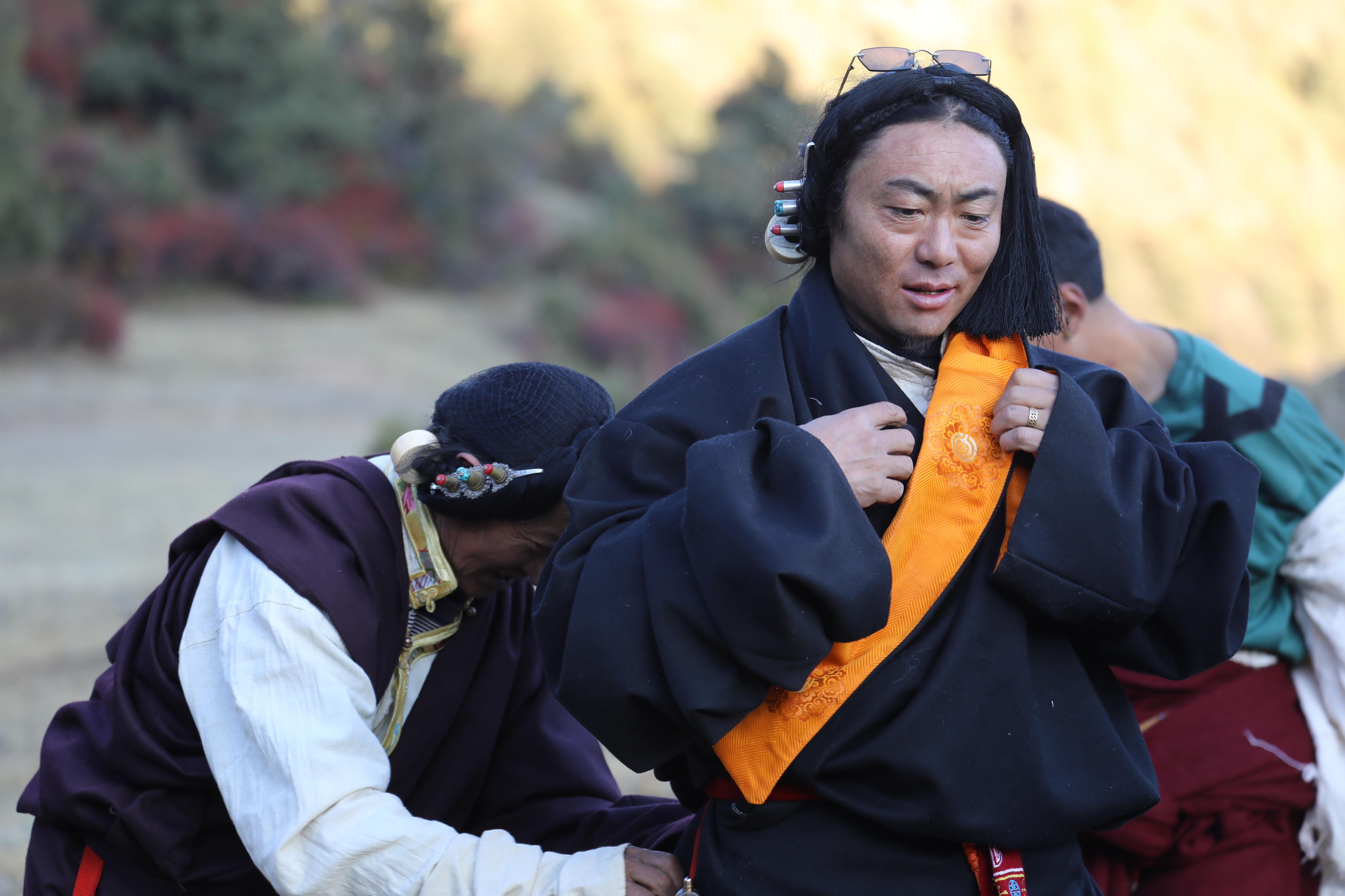 
南京市口腔医院黄牛代挂号电话票贩子号贩子网上预约挂号,住院检查加快,看非遗嘎木卓舞 感受传统文化魅力