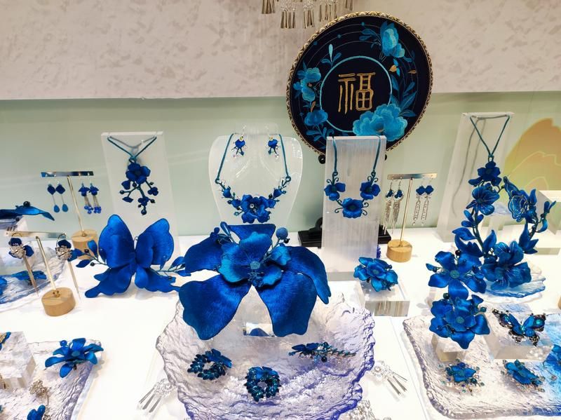 
北京佑安医院黄牛代挂号电话票贩子号贩子网上预约挂号,住院检查加快,年轻人成带头人，非遗工坊从乡村走向世界｜文化中国行