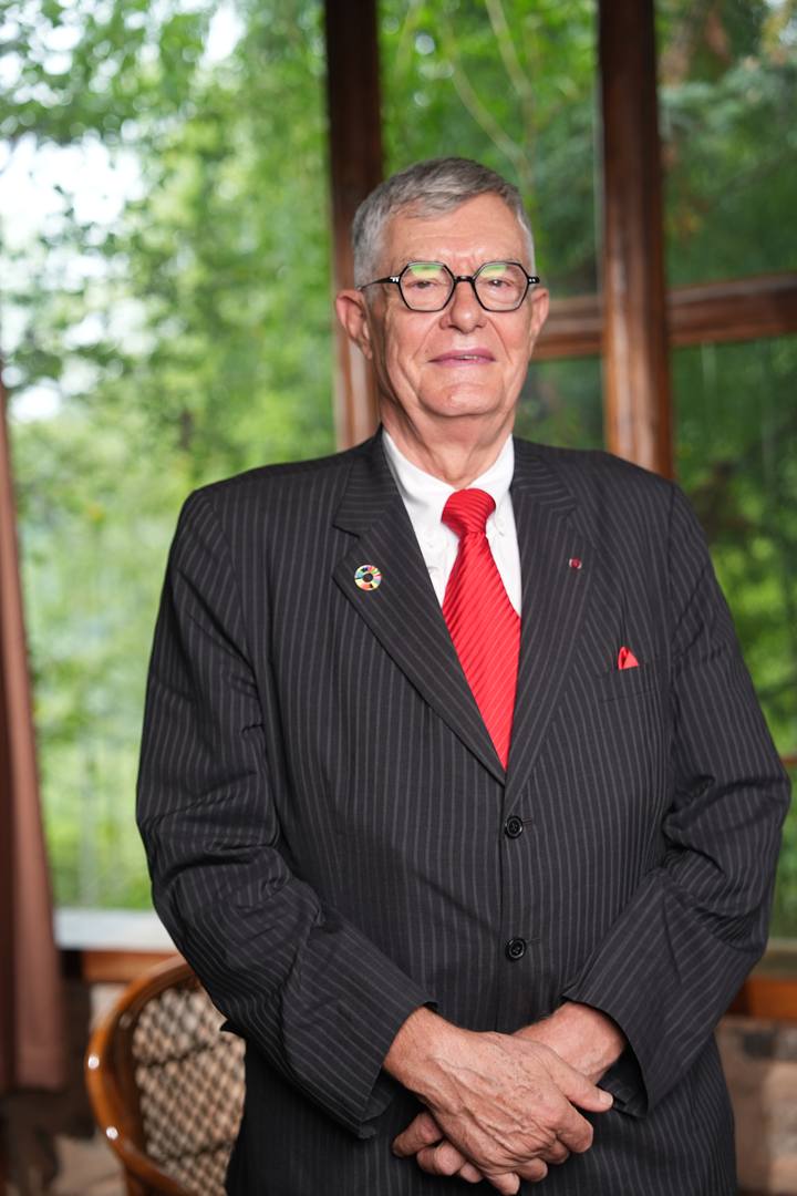 
江苏省中医院黄牛代挂号电话票贩子号贩子网上预约挂号,住院检查加快,专访比利时前驻华大使帕特里克·奈斯：比利时“洋农夫”的生态梦