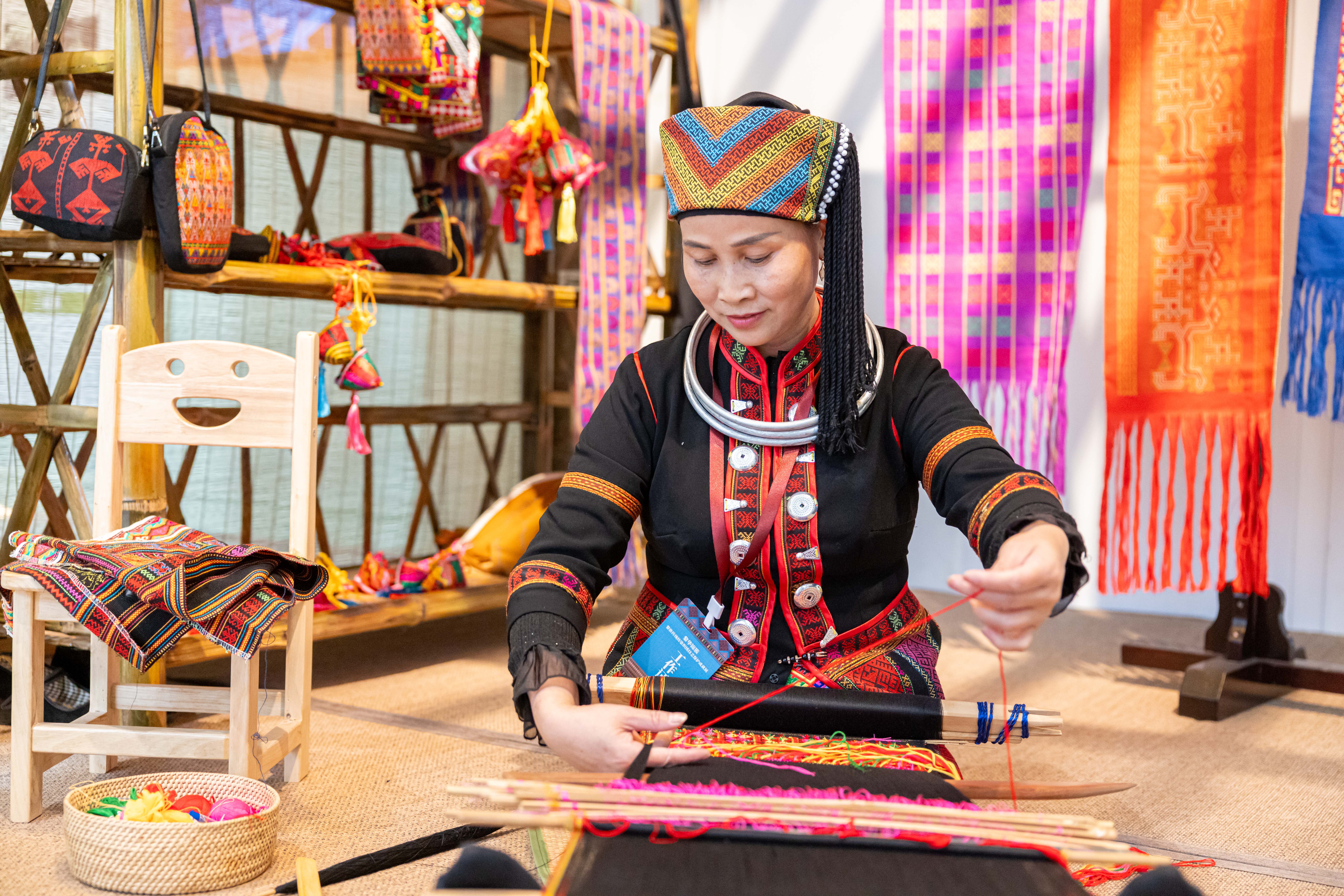 
中国医学科学院肿瘤医院黄牛代挂号电话票贩子号贩子网上预约挂号,住院检查加快,文化中国行丨“转名录”后“首秀”！黎族传统纺染织绣技艺保护成就展在北京开展