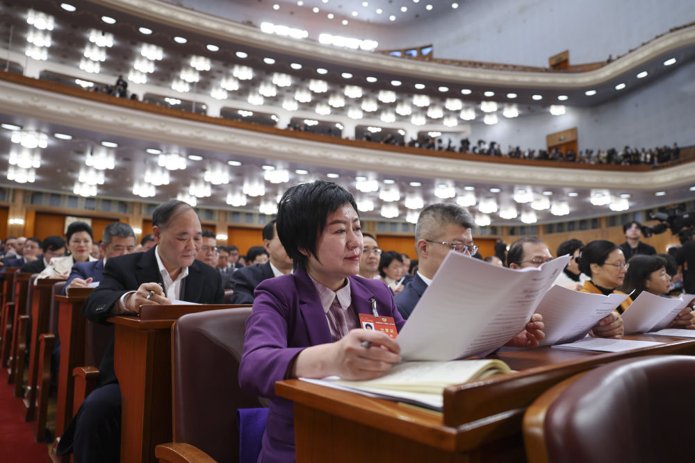 
北京各大医院黄牛代挂号电话票贩子号贩子网上预约挂号,住院检查加快,两会镜距离 | 她们的风采
