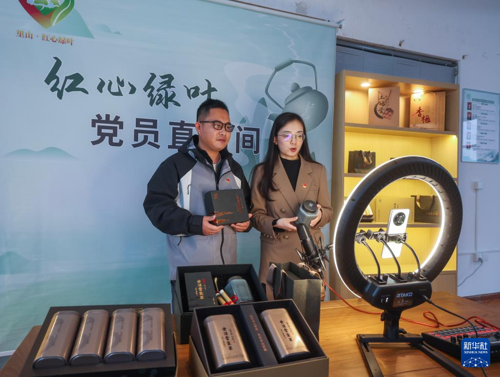 
北京肿瘤医院黄牛代挂号电话票贩子号贩子网上预约挂号,住院检查加快,让“春日经济”鲜起来 看春茶持续带动消费新亮点
