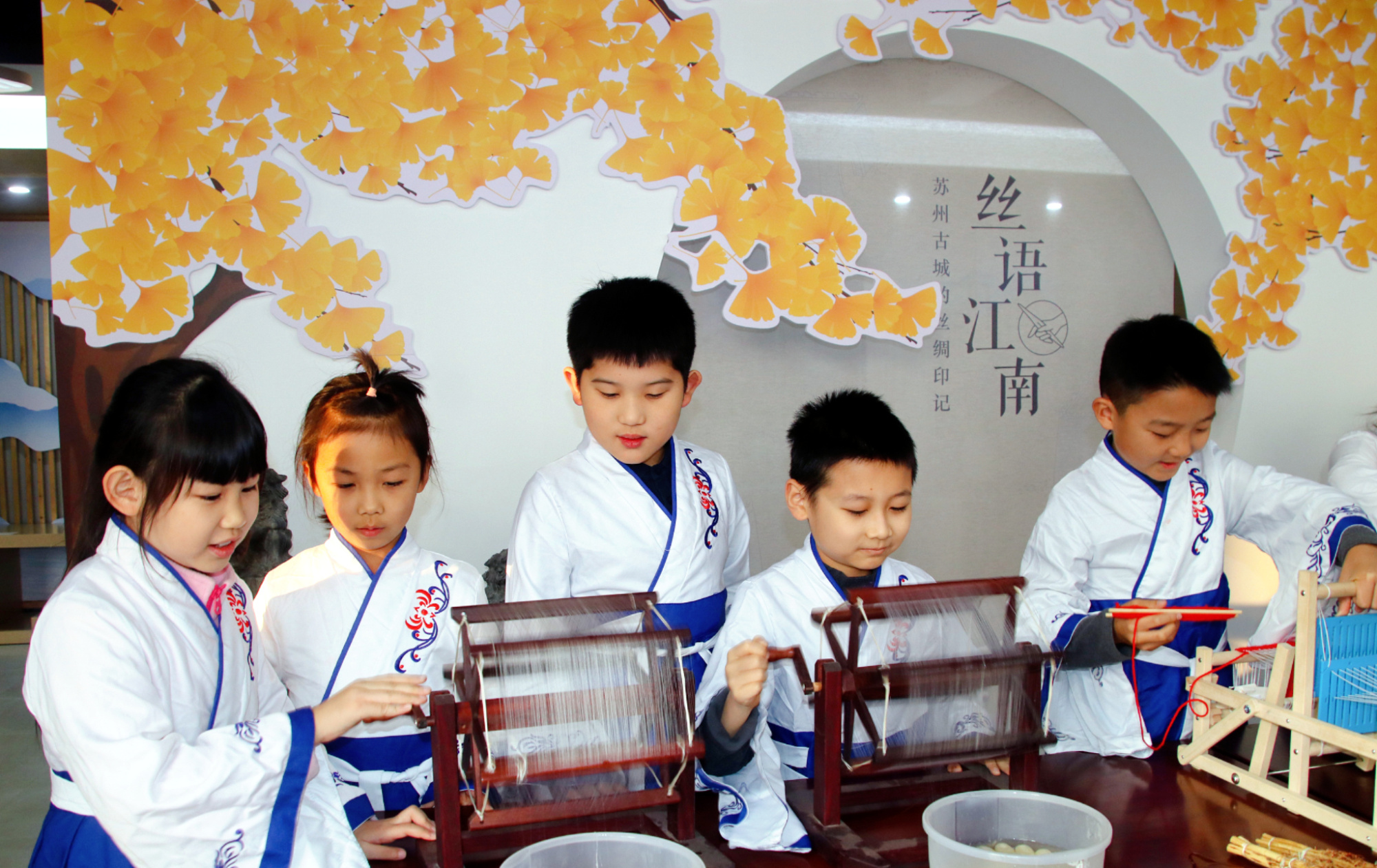 
上海第十人民医院黄牛代挂号电话票贩子号贩子网上预约挂号,住院检查加快,【央广网评·文旅新观察①】年轻人爱逛博物馆 迷的是文博“大餐”的趣味与魅力