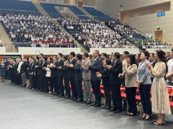 
广州各大医院黄牛代挂号电话票贩子号贩子网上预约挂号,住院检查加快,澳门学界举行“五四”青年节升旗仪式