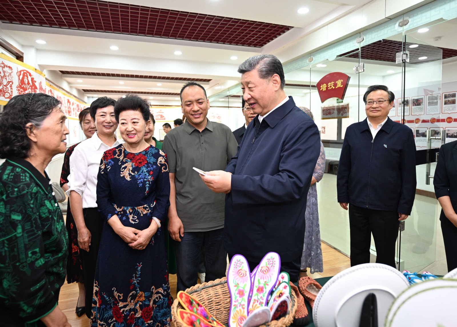 
北京大学人民医院黄牛代挂号电话票贩子号贩子网上预约挂号,住院检查加快,习近平：社区要把为居民群众的服务做深做细做到位