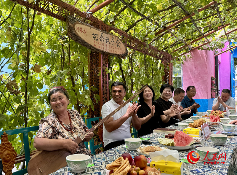 
长沙各大医院黄牛代挂号电话票贩子号贩子网上预约挂号,住院检查加快,新疆：“伊犁人的奶茶会”越议心越近