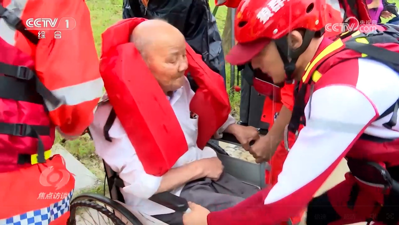 
江苏省中医院黄煌的号黄牛代挂号电话票贩子号贩子网上预约挂号,住院检查加快,焦点访谈：汛情下的担当