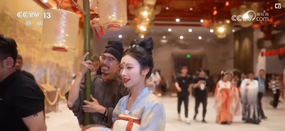 
上海眼耳鼻喉科医院黄牛代挂号电话票贩子号贩子网上预约挂号,住院检查加快,历史是底气！着华服、绾青丝、点朱丹……文化“穿”在百姓身上