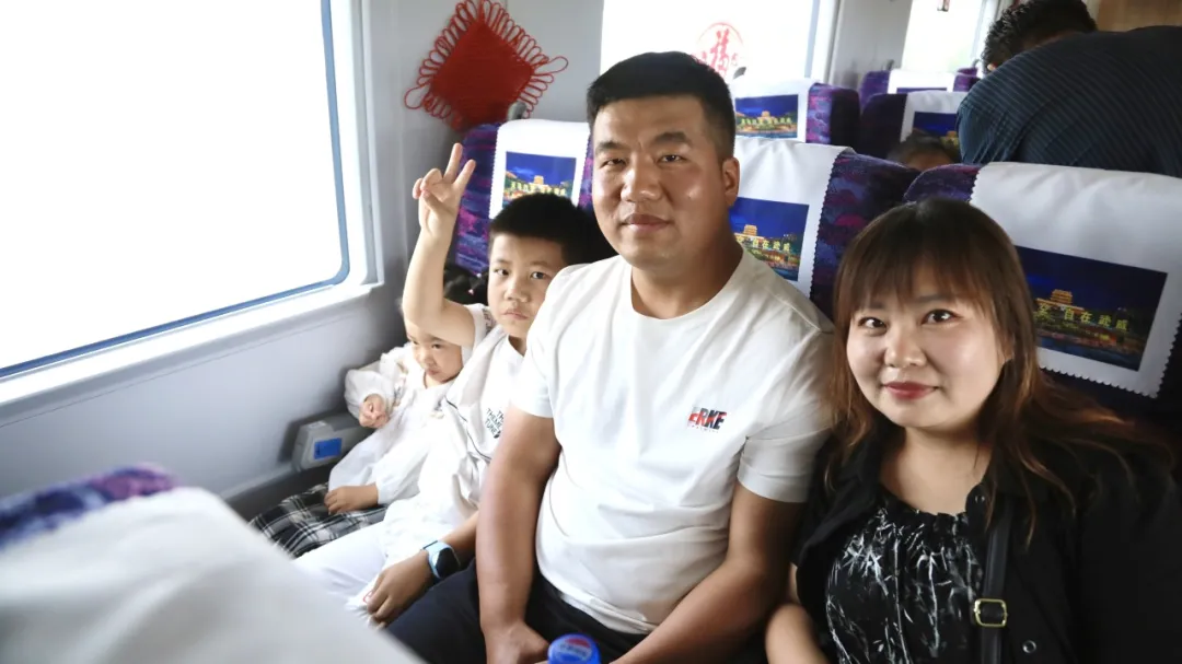 
北京同仁医院黄牛代挂号电话票贩子号贩子网上预约挂号,住院检查加快,今日开通！网友赞叹：家乡通高铁啦！