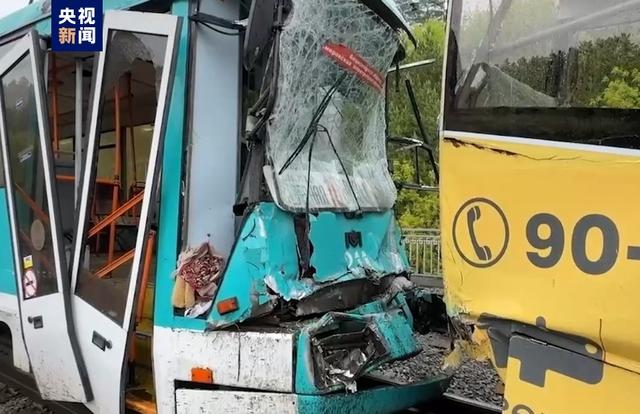 
上海新华医院黄牛代挂号电话票贩子号贩子网上预约挂号,住院检查加快,俄罗斯克麦罗沃市两辆有轨电车相撞 67人受伤