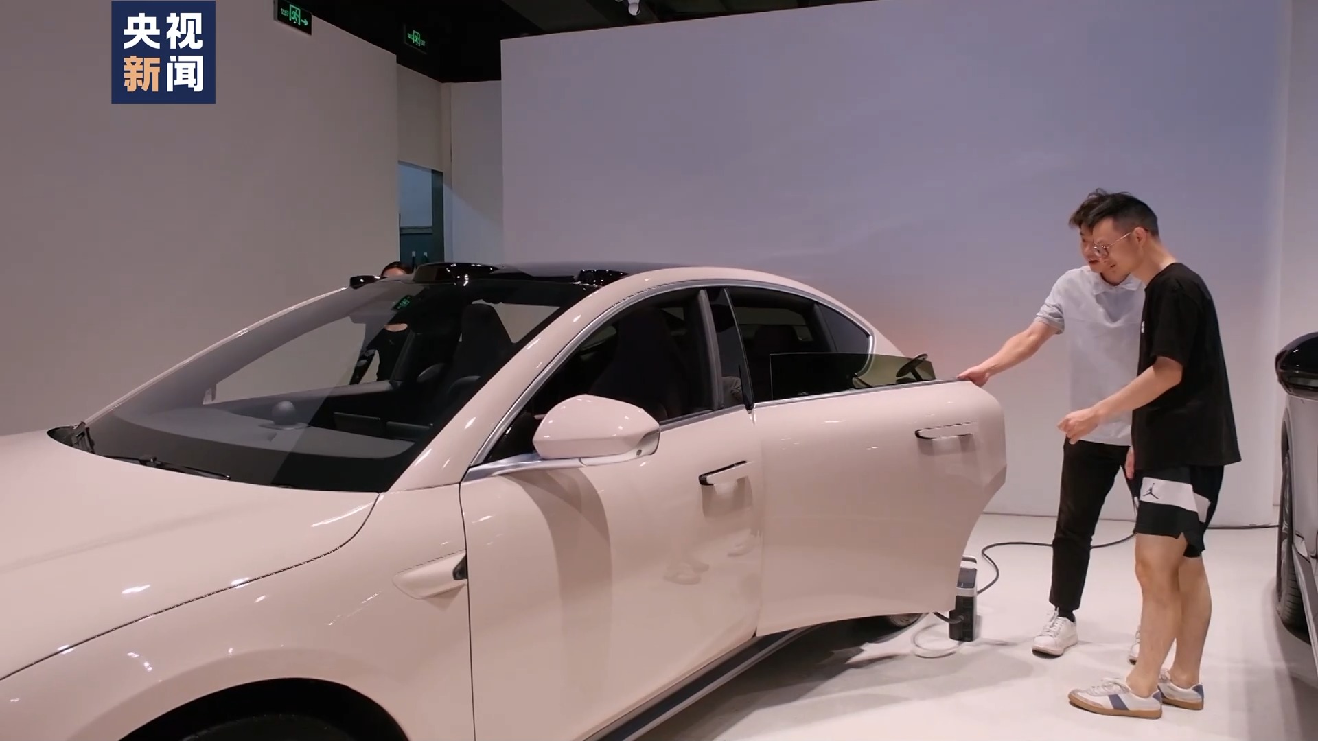 
上海华山医院黄牛代挂号电话票贩子号贩子网上预约挂号,住院检查加快,线上看车线下定 多方联动助推汽车以旧换新