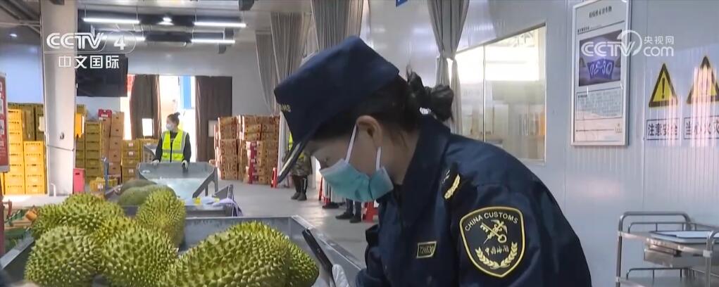 
沈阳医大一院黄牛代挂号电话票贩子号贩子网上预约挂号,住院检查加快,专用通道、网上申报、零延时……多项便捷通关政策助力口岸经济