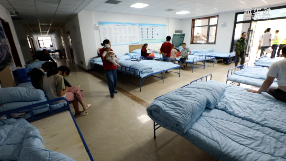 
广州口腔医院黄牛代挂号电话票贩子号贩子网上预约挂号,住院检查加快,新华全媒+｜陕西凤县洪涝受灾严重地区救灾见闻